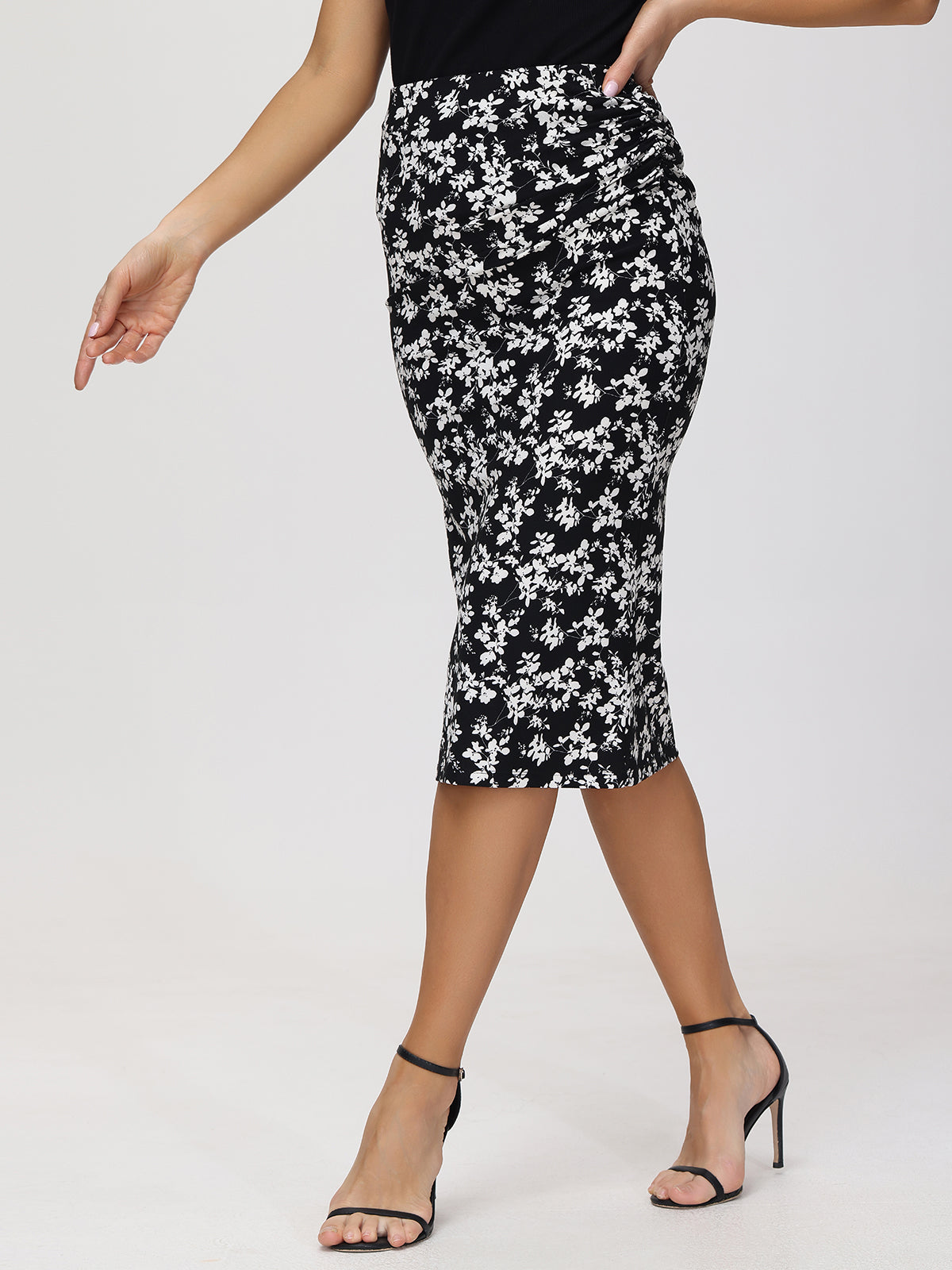 Disty Floral Ruched Maxi Skirt