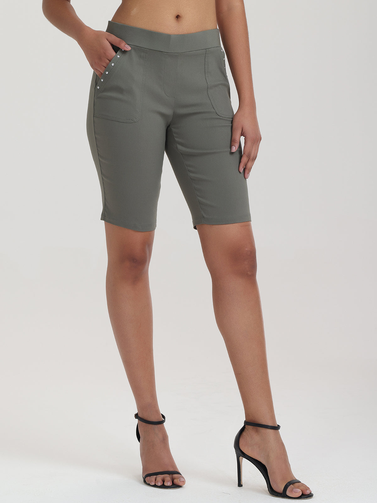 Studded Pockets Bermuda Shorts